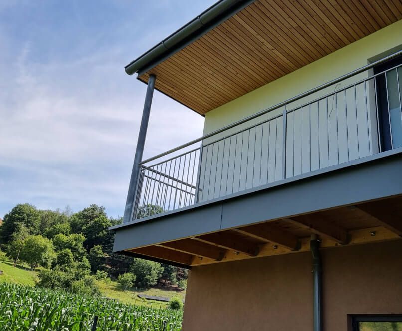 Hausansicht in der Natur